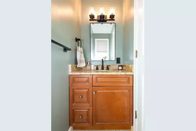 905 Sherwood Forest Ln. #905, Saugus, MA 01906 - Photo 18