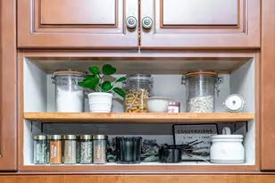 905 Sherwood Forest Ln, Saugus, MA 01906 - Photo 12