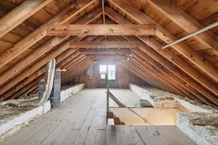 47 Holy Cross St, Springfield, MA 01104 - Photo 22