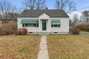 47 Holy Cross St, Springfield, MA 01104 - Photo 2