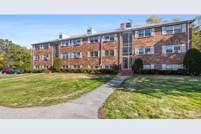 90 Edgelawn Ave #1, North Andover, MA 01845 - Photo 1