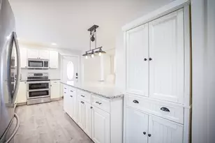 1277 Southampton Rd, Westfield, MA 01085 - Photo 2