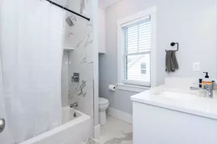 29 Cherry St, Waltham, MA 02453 - Photo 14