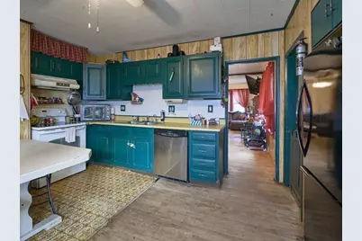 33 East St, Winchendon, MA 01475 - Photo 14