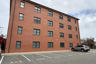 20 Locust St, Medford, MA 02155 - Photo 2