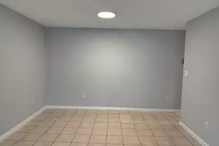 279 West Fellsway, Medford, MA 02155 - Photo 4