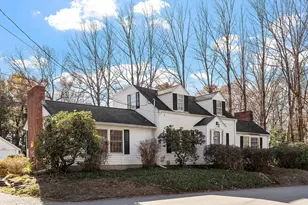 64 Chestnut St, Lunenburg, MA 01462 - Photo 2