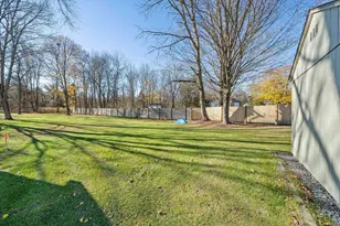 324 W Union St, East Bridgewater, MA 02333 - Photo 10