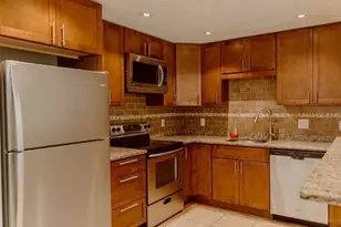 16 Williamsburg Ct, Shrewsbury, MA 01545 - Photo 4