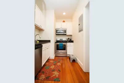 1871 Beacon St #3, Brookline, MA 02445 - Photo 8