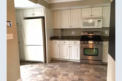 27 Pleasant St #1, Middleton, MA 01949 - Photo 2
