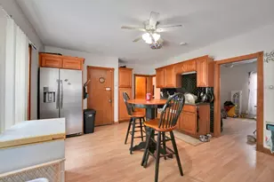 108 Phillips Ave, New Bedford, MA 02746 - Photo 4