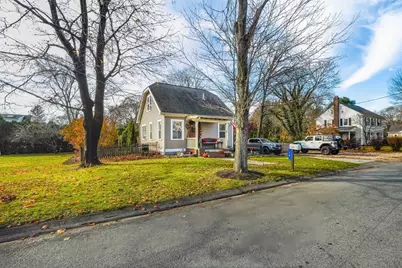 14 Field St, Seekonk, MA 02771 - Photo 1