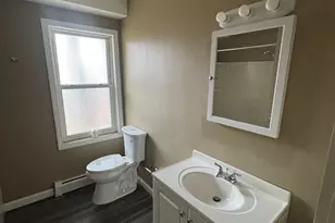 83 Berkley St, Taunton, MA 02780 - Photo 4