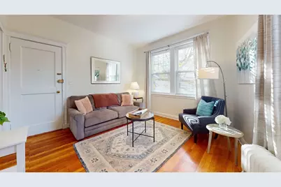 191 Kent St #3, Brookline, MA 02446 - Photo 2