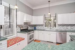 27A South Elm St, Haverhill, MA 01835 - Photo 10