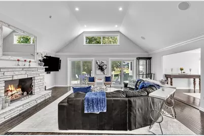 6 Strathmore Rd, Dartmouth, MA 02747 - Photo 6