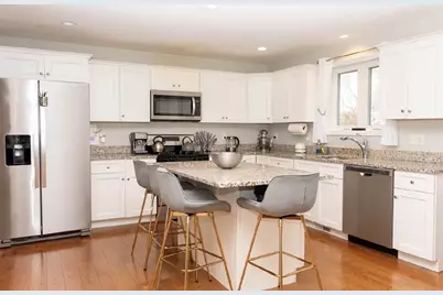 16 Pearl St, East Bridgewater, MA 02333 - Photo 2