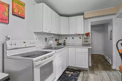 32 Orchard St, Lawrence, MA 01840 - Photo 6