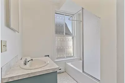 35 Middle St #4, Gloucester, MA 01930 - Photo 8