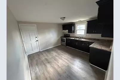 31 Joyce St #6, Webster, MA 01570 - Photo 2