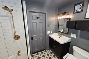 55 Buffum St, Salem, MA 01970 - Photo 6