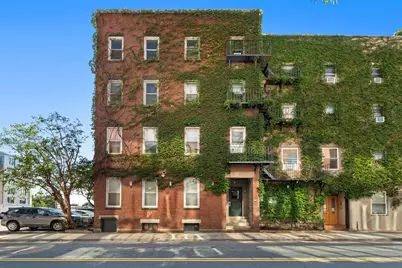 105 W 4th St #3A, Boston, MA 02127 - Photo 10