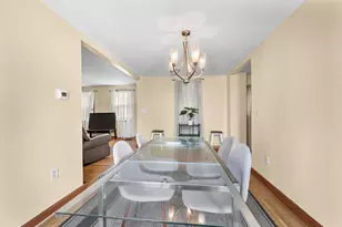 50 Temple St, Somerville, MA 02145 - Photo 10