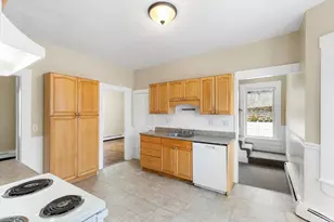 14 Mt Pleasant Pl, Lynn, MA 01902 - Photo 8