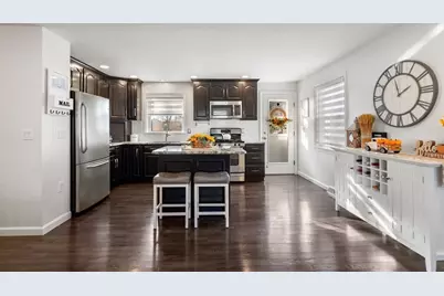 319 Northwest St, Acushnet, MA 02743 - Photo 8