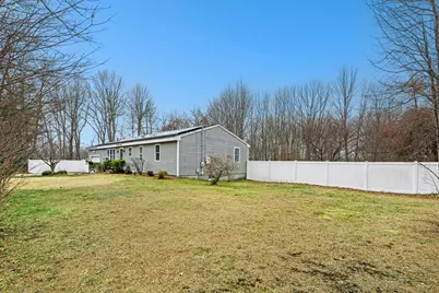 252 Pleasantdale Rd, Rutland, MA 01543 - Photo 4