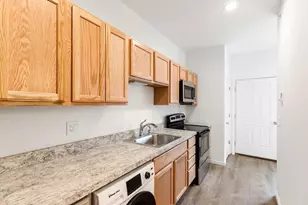 50 R Maplewood Ave, Gloucester, MA 01930 - Photo 6