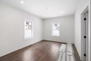 42 Christian St, Lowell, MA 01850 - Photo 8