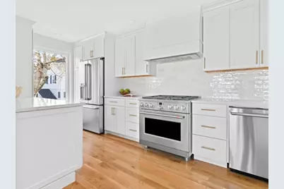 91 Houston Avenue, Newport, RI 02840 - Photo 4