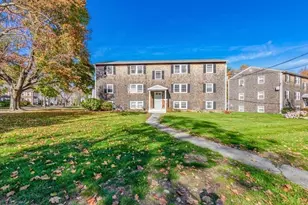 22 Beacon Ave, Newburyport, MA 01950 - Photo 12