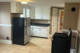 583 McKinstry Ave, Chicopee, MA 01020 - Photo 8