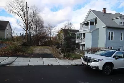 74 Green Hill Pkwy, Worcester, MA 01605 - Photo 10