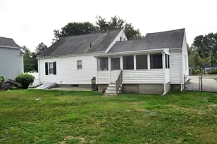 376 Pleasant St, Weymouth, MA 02190 - Photo 24