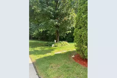 57 Colonial Circle #D, Chicopee, MA 01020 - Photo 6