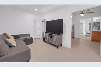 68 Upland Rd, Marlborough, MA 01752 - Photo 6