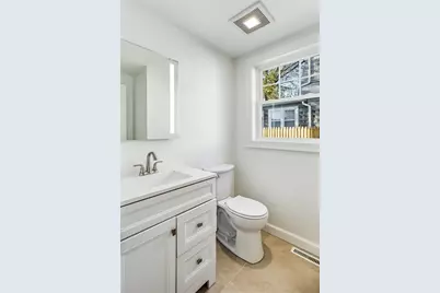 14 Ravenswood, Providence, RI 02908 - Photo 8
