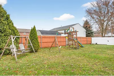 36 Fordney St, Fall River, MA 02720 - Photo 12