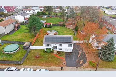 36 Fordney St, Fall River, MA 02720 - Photo 2