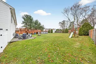 36 Fordney St, Fall River, MA 02720 - Photo 6