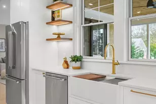 83 Old Mail Rd, Chatham, MA 02650 - Photo 10