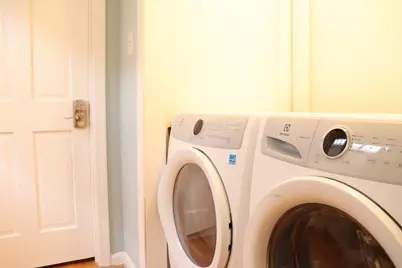 12 Regent St #2F, Cambridge, MA 02140 - Photo 6