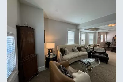 32 Atherton Rd #2, Brookline, MA 02446 - Photo 12