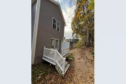 63 North St #B, Worcester, MA 01605 - Photo 2