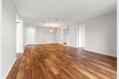 3920 Mystic Valley Pkwy #303, Medford, MA 02155 - Photo 4