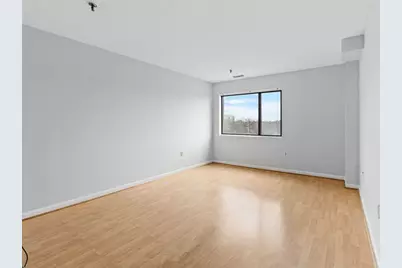 3920 Mystic Valley Pkwy #303, Medford, MA 02155 - Photo 10